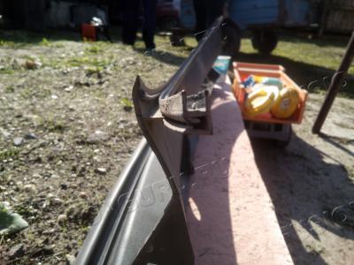 отсоединение пластинки от жабо