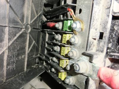 Блок BJB под капотом 2